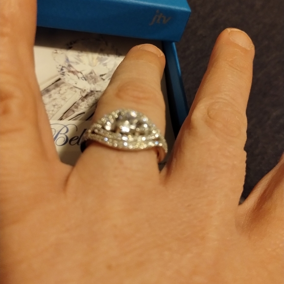 New BELLA LUCE 1CT Trinity Cluster 925 solid Sterling Silver Ring Size 10 - Picture 2 of 4